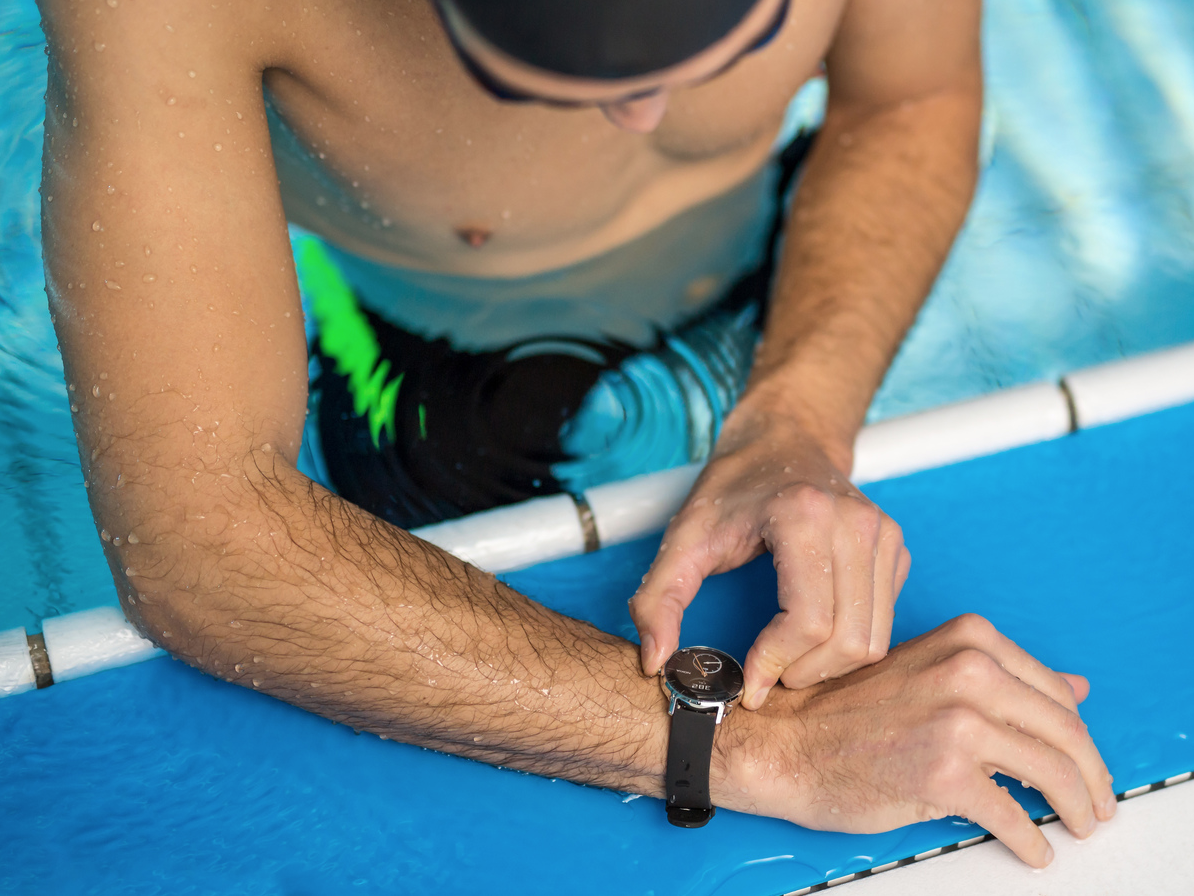 Test nokia steel hr anmeldelse af er det godt god batteritid træningsur fitnessur fitness ur hvad skal jeg vælge nokia steal hr heart rate monitor swimming
