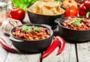 chili con carne god opskrift på hjemmelavet chilli skært oksekød kalvekød svinekød chokolade tilbehør mexicansk spansk lækkert ret
