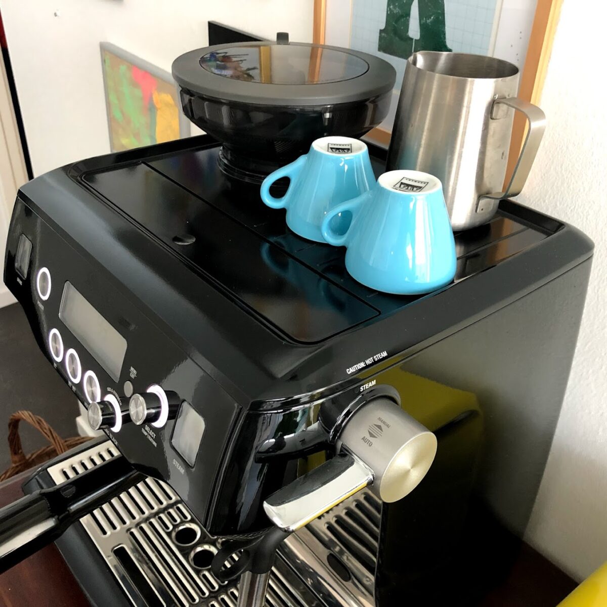 test sage oracle anmeldelse af sage the oracle touch bedste espresso espressomaskine fuldautomatisk semiautomatisk god kaffe maskine automatisk mælkesteamer portafilter knockbox
