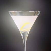 Vesper Martini opskrift cocktail james bond agent 007 casino royal