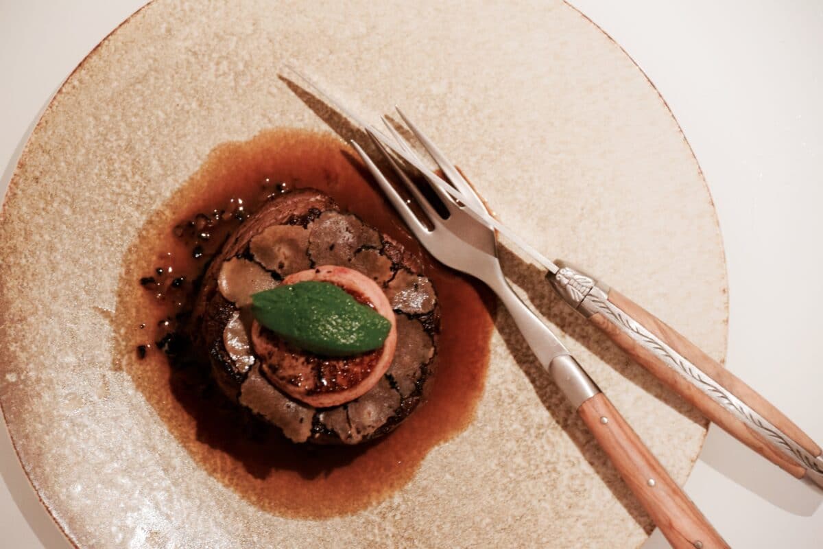 Tournedos Rossini opskrift mørbrad oksemørbrad med foie gras ærtepure timian kartofler opskrifter bedste hvordan laver man
