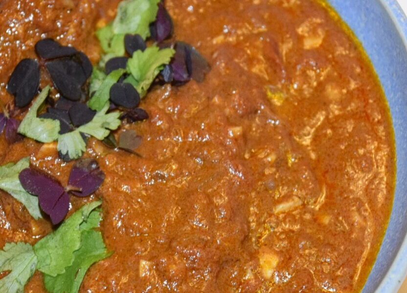 indisk lammegryde opskrift kanel chili stærk hot lækker creme velsmagende indisk mad hjemmelavet
