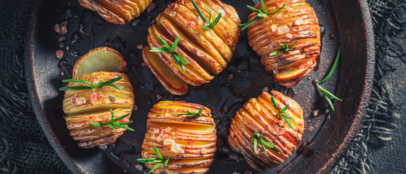 hasselback kartofler hasselbagte kartoffel opskrift på sådan laver du hvordan laver man hasselbagte kartofler