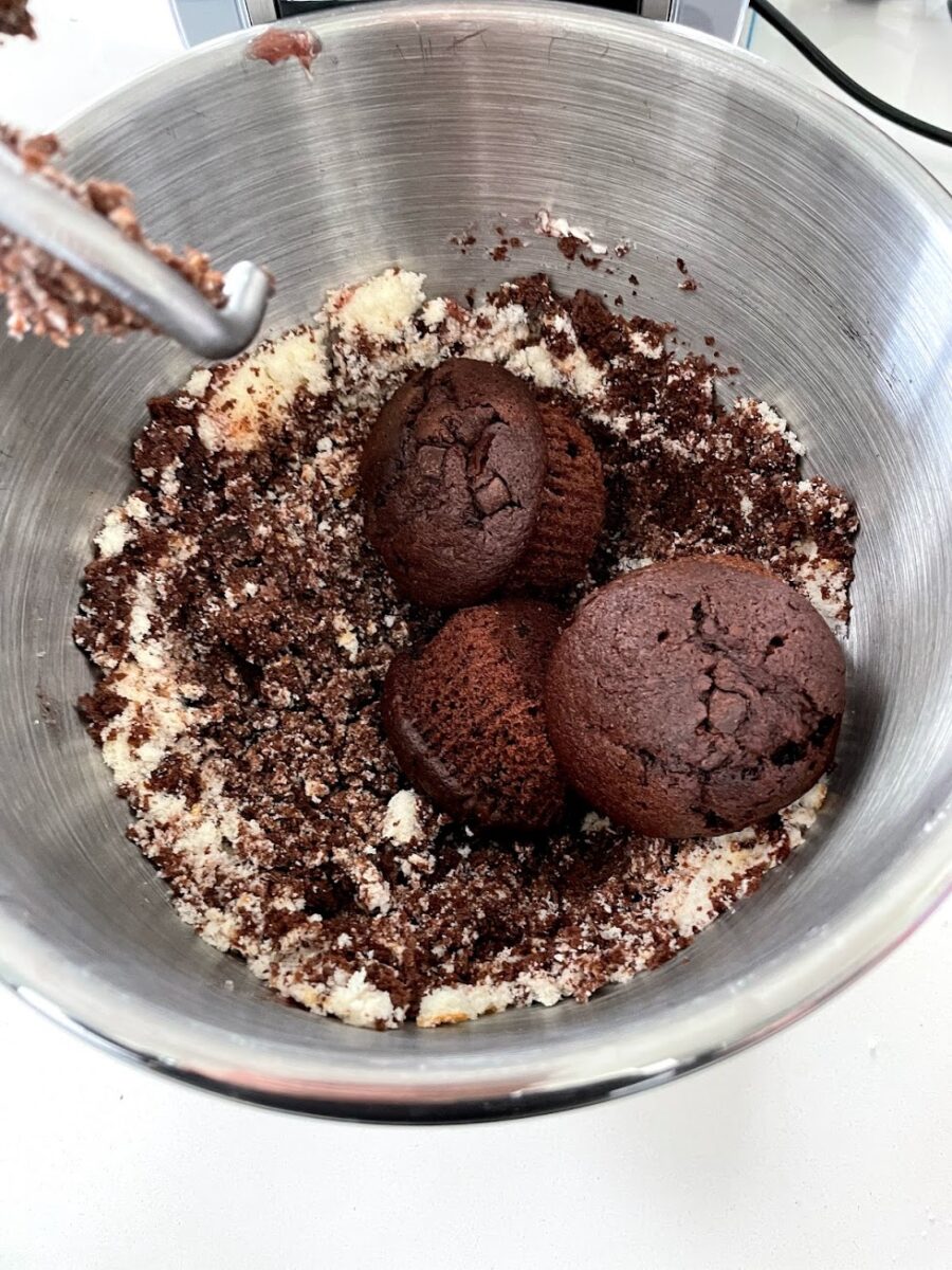 opskrift romkugler trøffel romkugle romkugleopskrift på sådan hjemmelavede roulade muffins chokolade krymmel god opskrift på