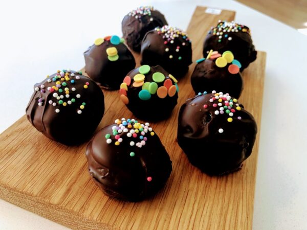 opskrift romkugler trøffel romkugle romkugleopskrift på sådan hjemmelavede roulade muffins chokolade krymmel god opskrift på