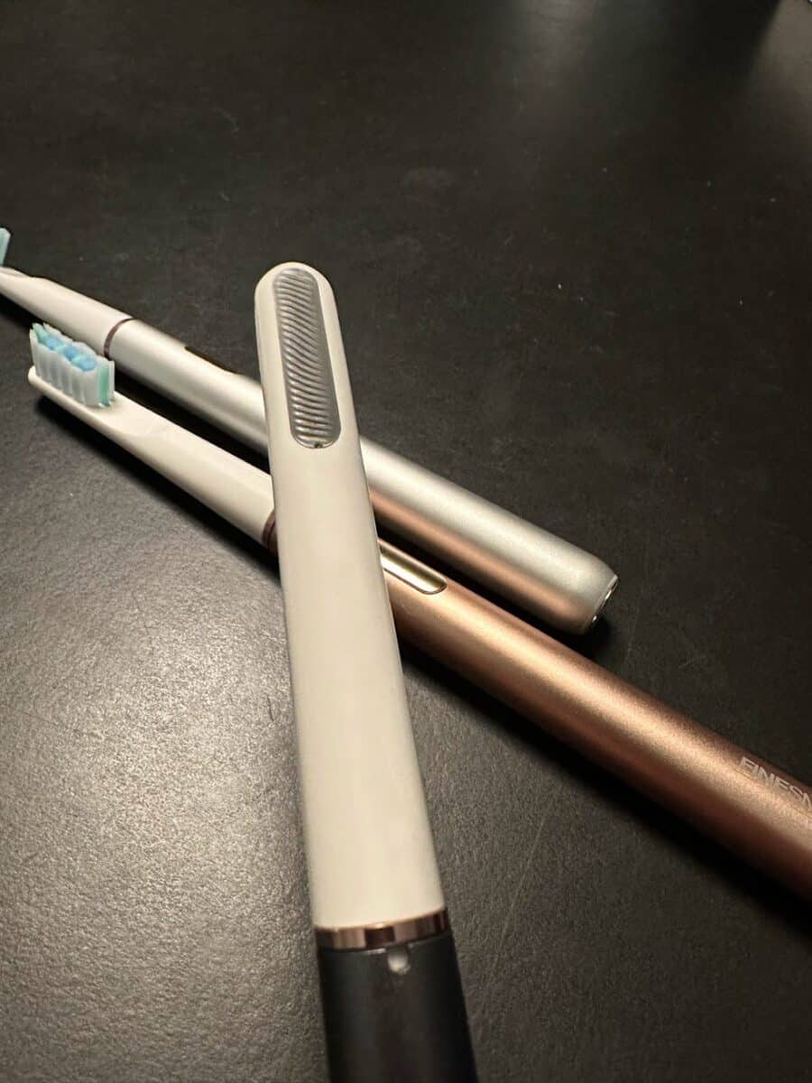test af finesmile iq tandbørsten eltandbørste tandbørste eltandbørster virker den erfaring med anmeldelse af larmer støjniveau