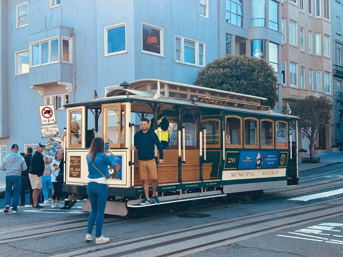 sporvogn I San Francisco på cykel i SF