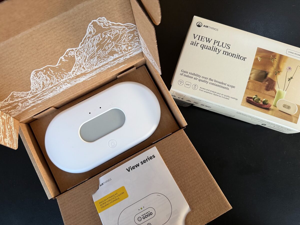 airthings view plus anmeldelse test radonm&aring;ling hjemmem&aring;ling radon co2 fugtighedsm&aring;ler pr&aelig;cision review