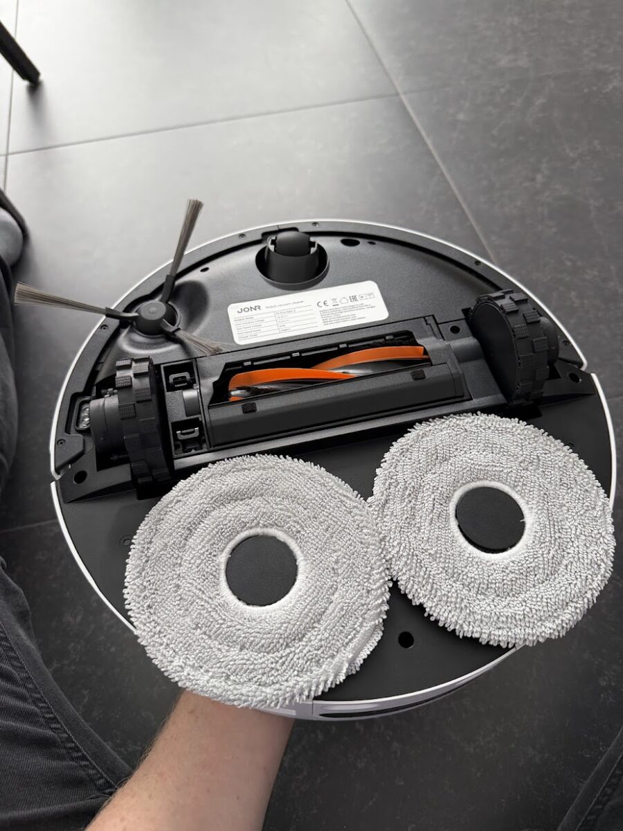 Unboxing af jonr t5 pro gen 2 robotst&oslash;vsuger med moppefunktion. Test og anmeldelse af en god. T&aelig;nk. God pris.