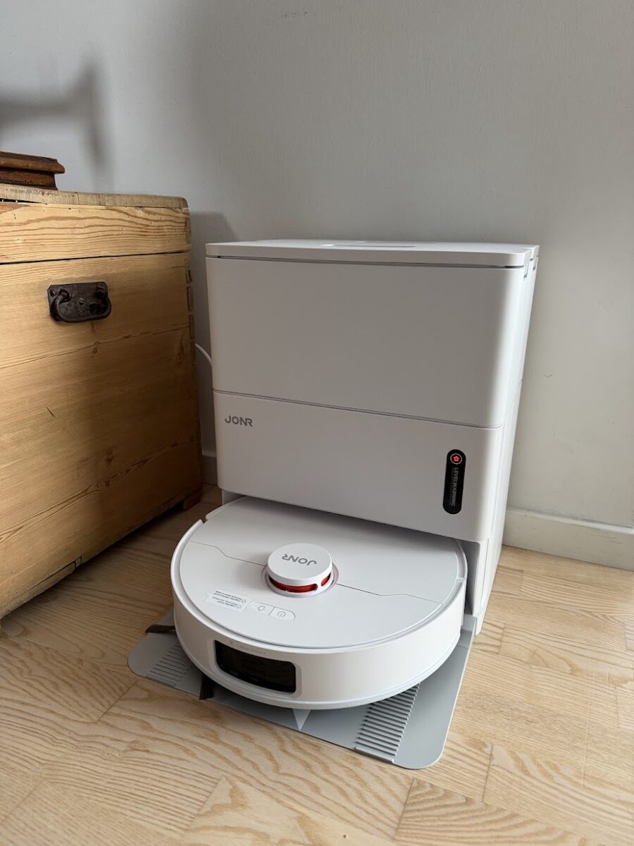 Unboxing af jonr t5 pro gen 2 robotst&oslash;vsuger med moppefunktion. Test og anmeldelse af en god. T&aelig;nk. God pris.