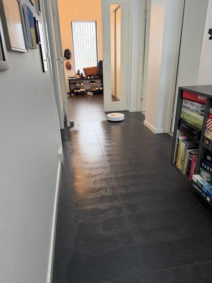 Unboxing af jonr t5 pro gen 2 robotst&oslash;vsuger med moppefunktion. Test og anmeldelse af en god. T&aelig;nk. God pris. Erfaring med gulvvaskerobot