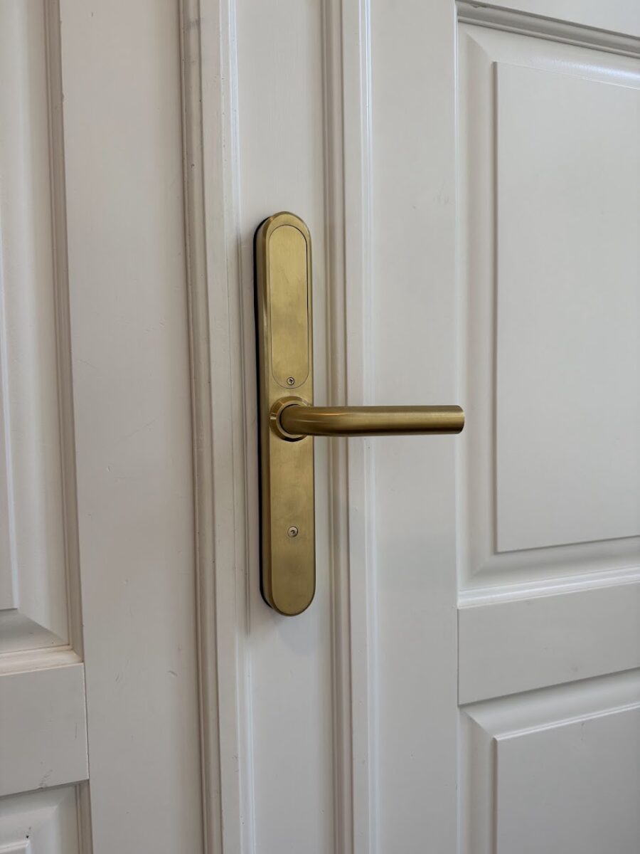 Anmeldelse og test af kodel&aring;s med fingeraftryk erfaring med Zafe T-lock messing smal profil Jasa guard L2 TT-lock montering g&oslash;r det selv DIY